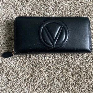 Valentino wallet